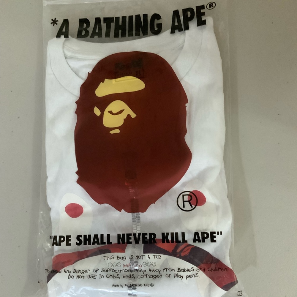 Bape Shark T-Shirt size XL